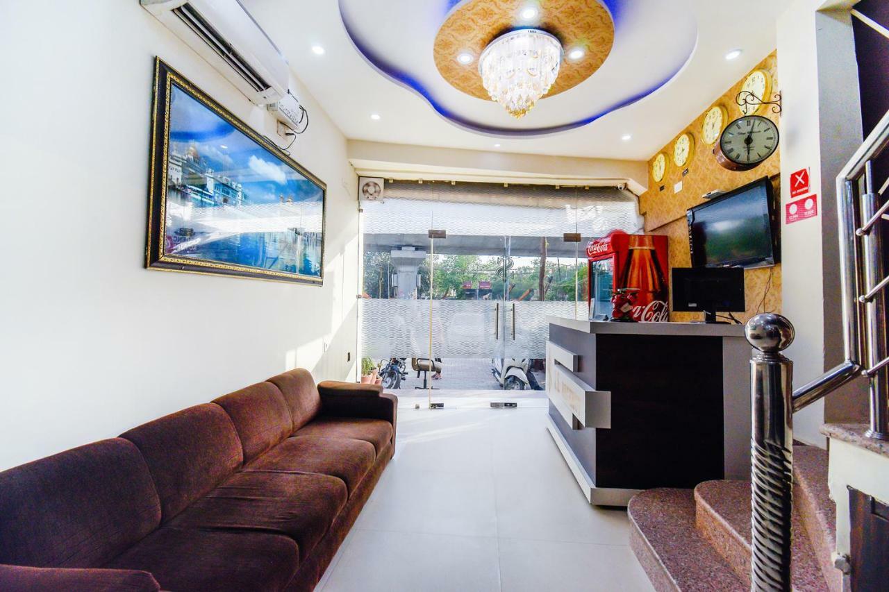 Fabhotel Js Regency Gt Road Amritsar Ngoại thất bức ảnh